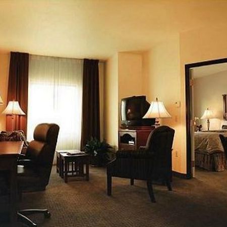 Homewood Suites By Hilton Montgomery Eastchase Стая снимка