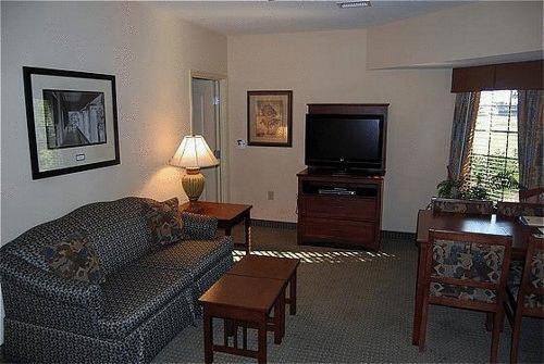 Homewood Suites By Hilton Montgomery Eastchase Стая снимка